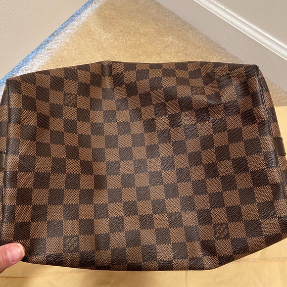 Louis Vuitton Damier Ebene Speedy - Picture 13 of 17